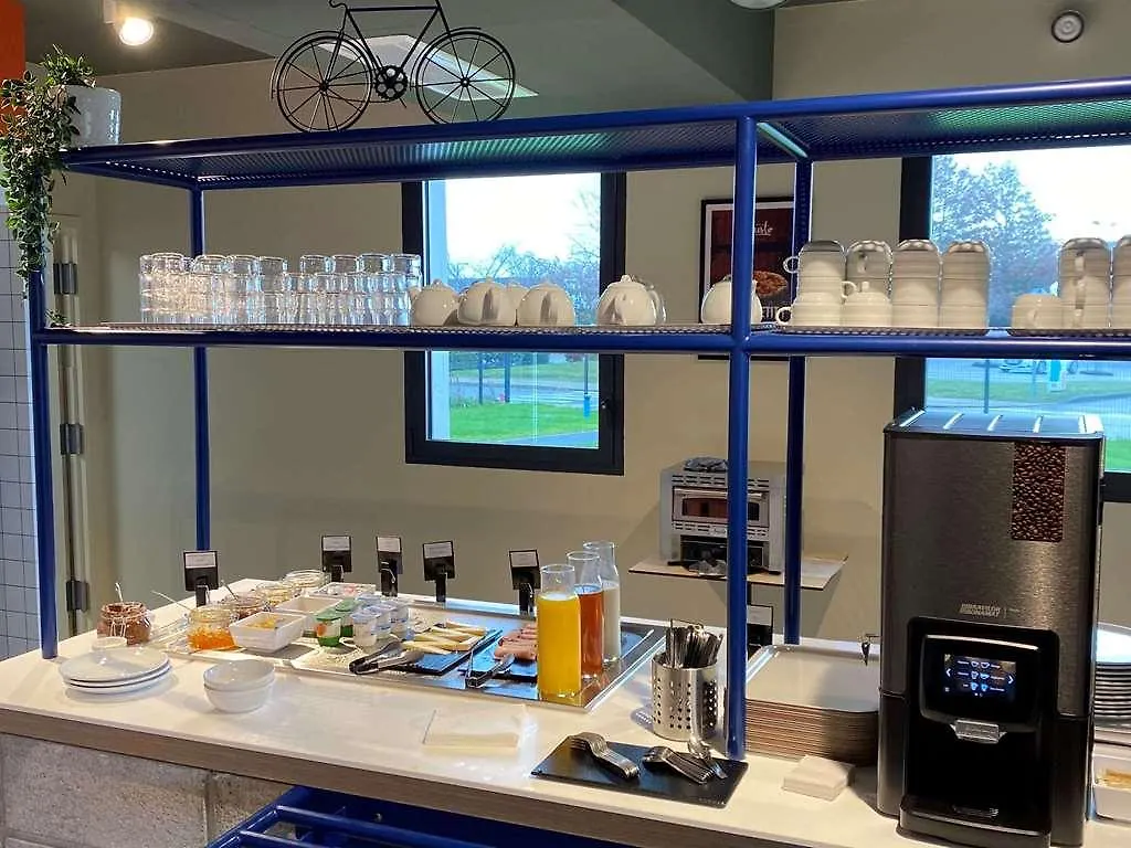 Ibis Budget Loudeac Velodrome France